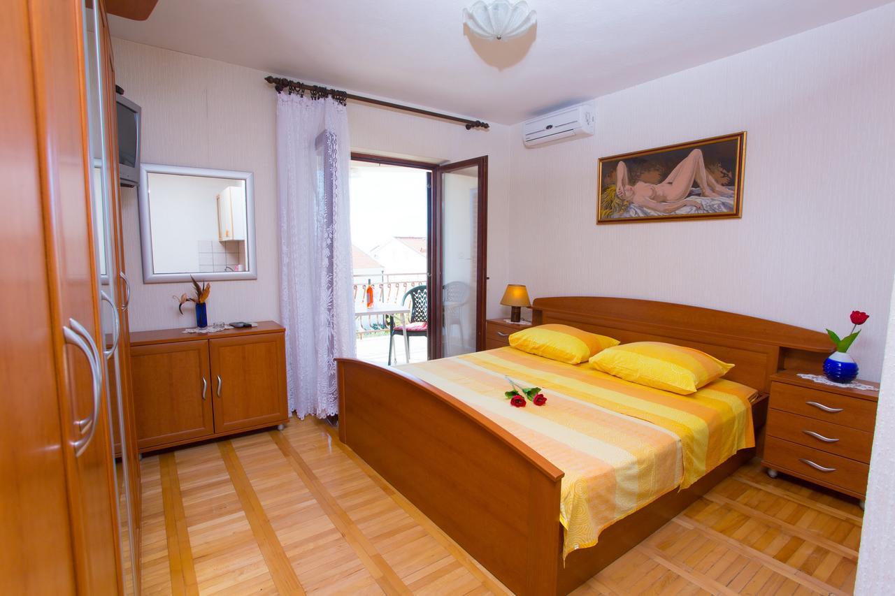 Apartments Zoran Promajna Exterior photo